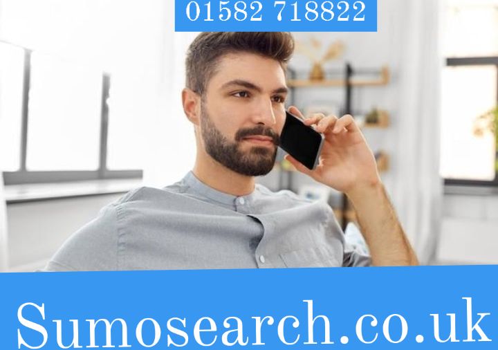 01582 718822